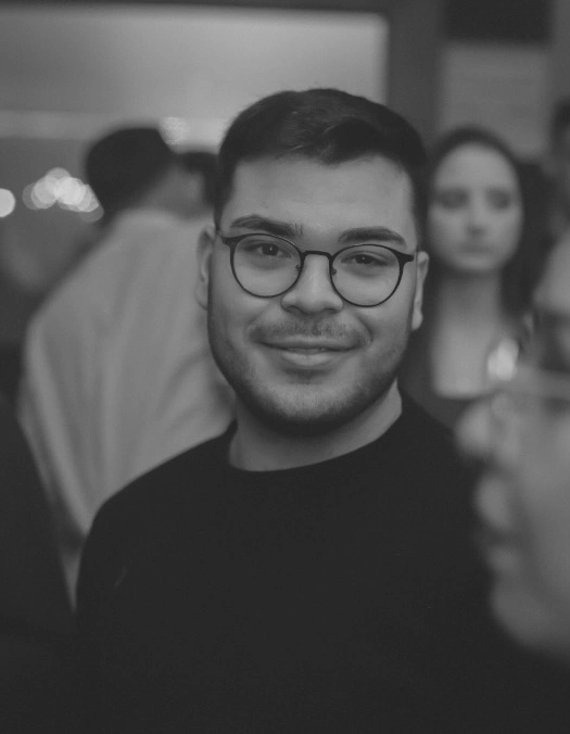 Foto de perfil de Vitor Prestes Foto de perfil de Vitor Prestes